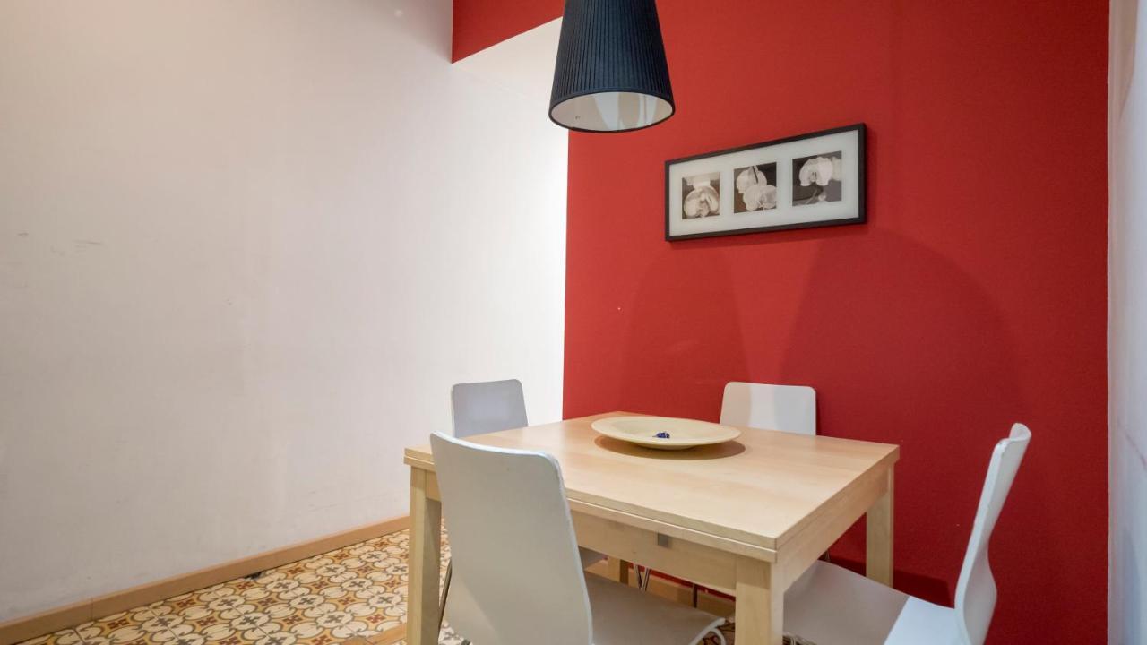 Apartamento Entenca Barcelona Exterior photo